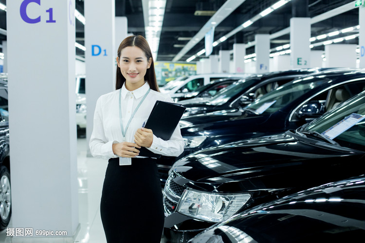 汽車(chē)銷(xiāo)售服務(wù)人員的專(zhuān)業(yè)素養(yǎng)與銷(xiāo)售技巧